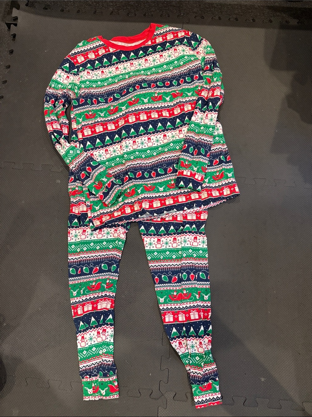 Women’s Children’s Place Festive Fair Isle Pajama Set - Green/Red/Navy
